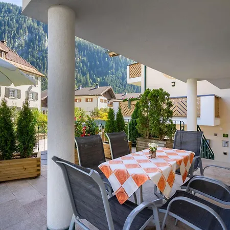 Apartment Rosa-3 By Interhome Mayrhofen